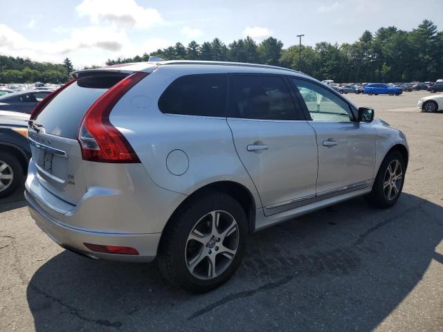 2015 VOLVO XC60 T5 PR YV4612RK0F2630778