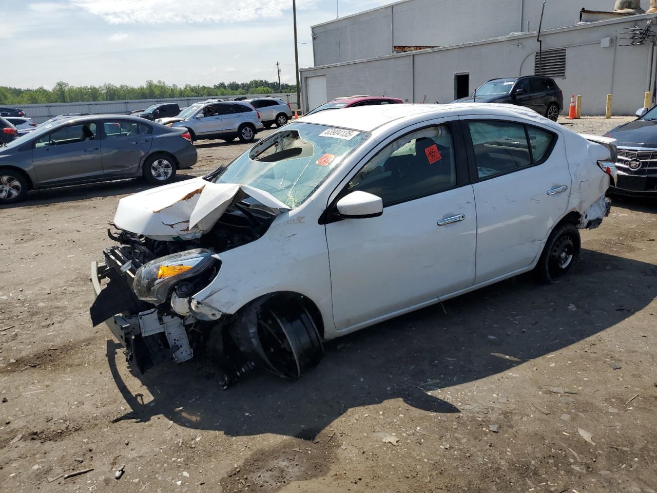 NISSAN VERSA S