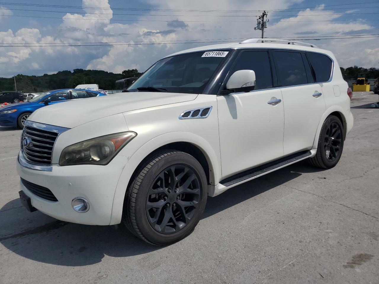 INFINITI QX56