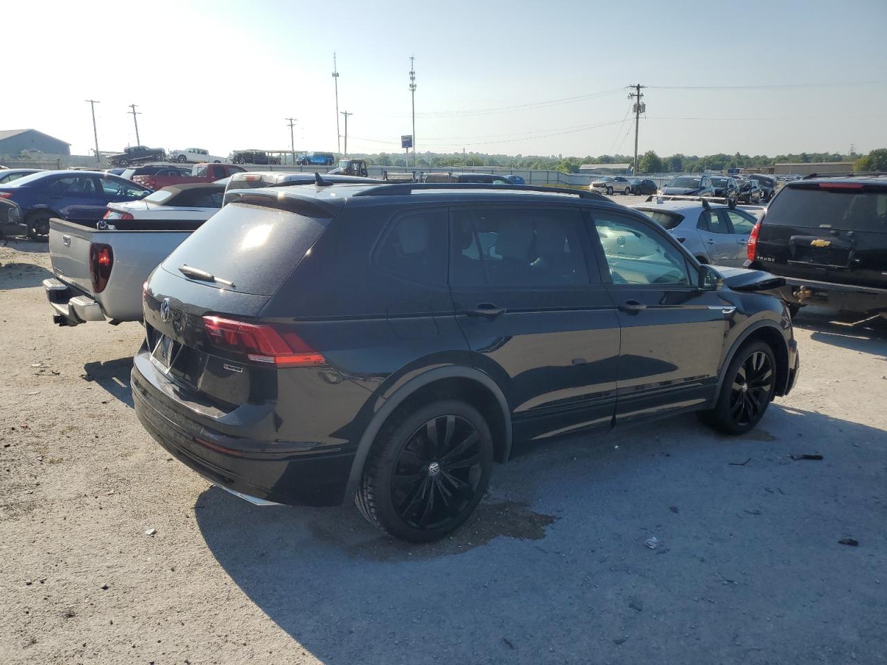 VOLKSWAGEN TIGUAN SE