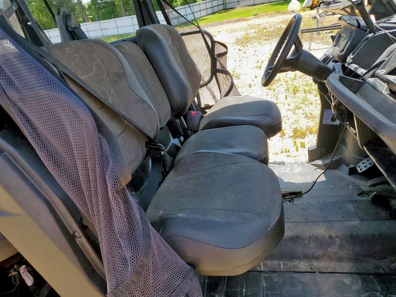 2021 CAN-AM DEFENDER M - 3JBUCAX49MK000426