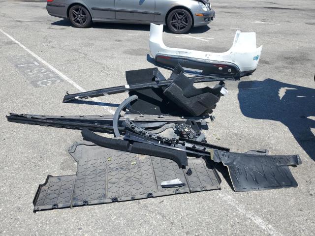 2021 TESLA MODEL Y 5YJYGDEE7MF160412
