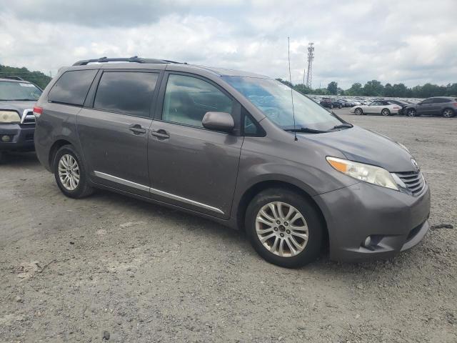 2013 TOYOTA SIENNA XLE - 5TDYK3DC2DS382750