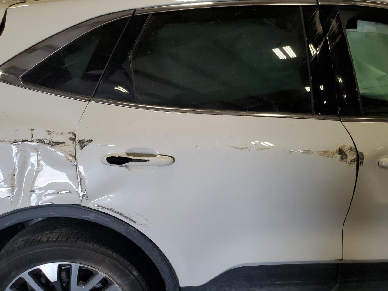 FORD ESCAPE TITANIUM