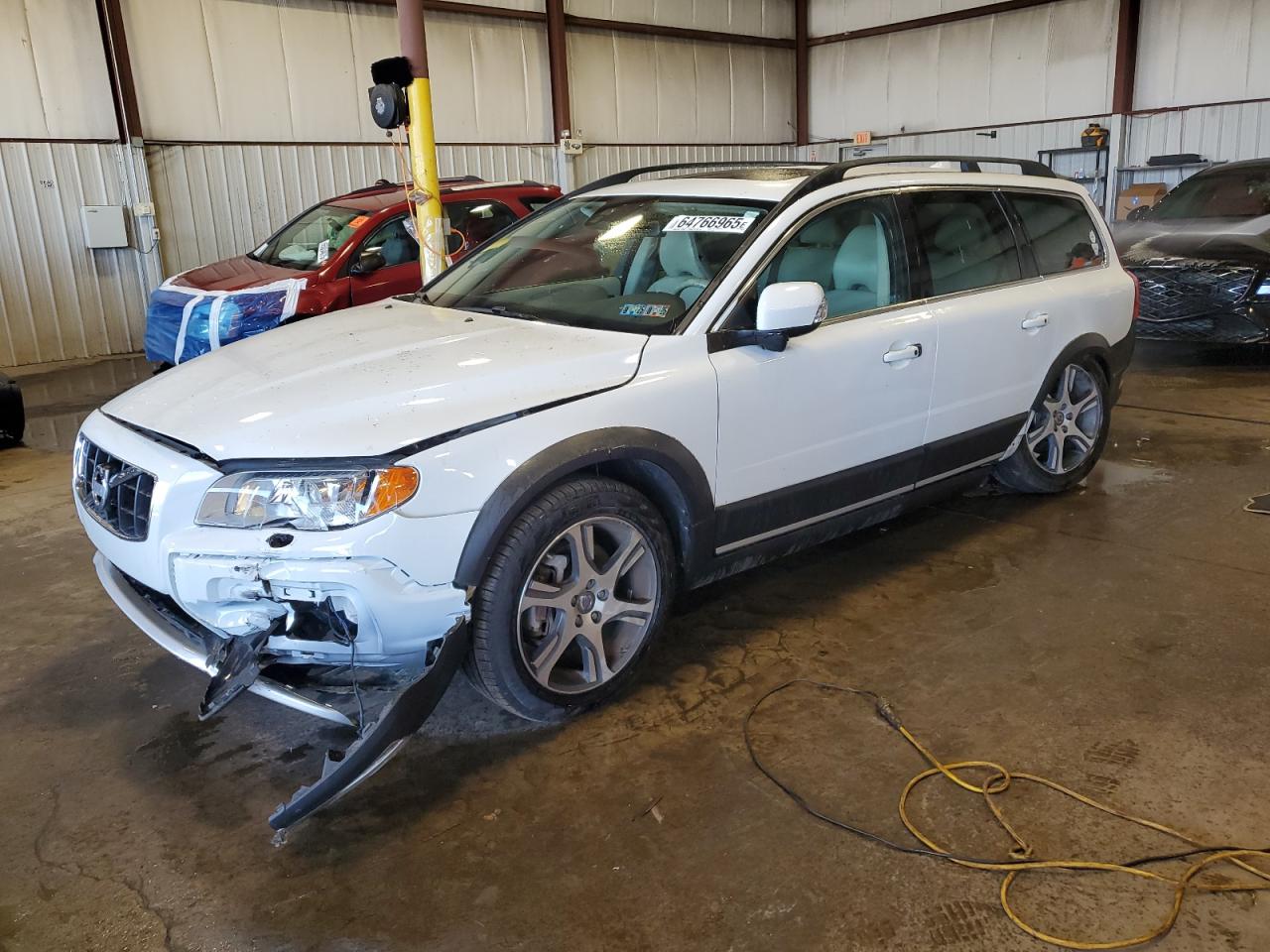 VOLVO XC70 T6
