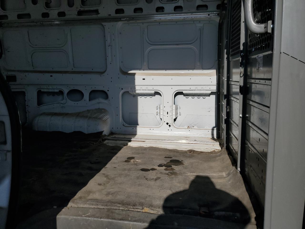 NISSAN NV2500 2500 S