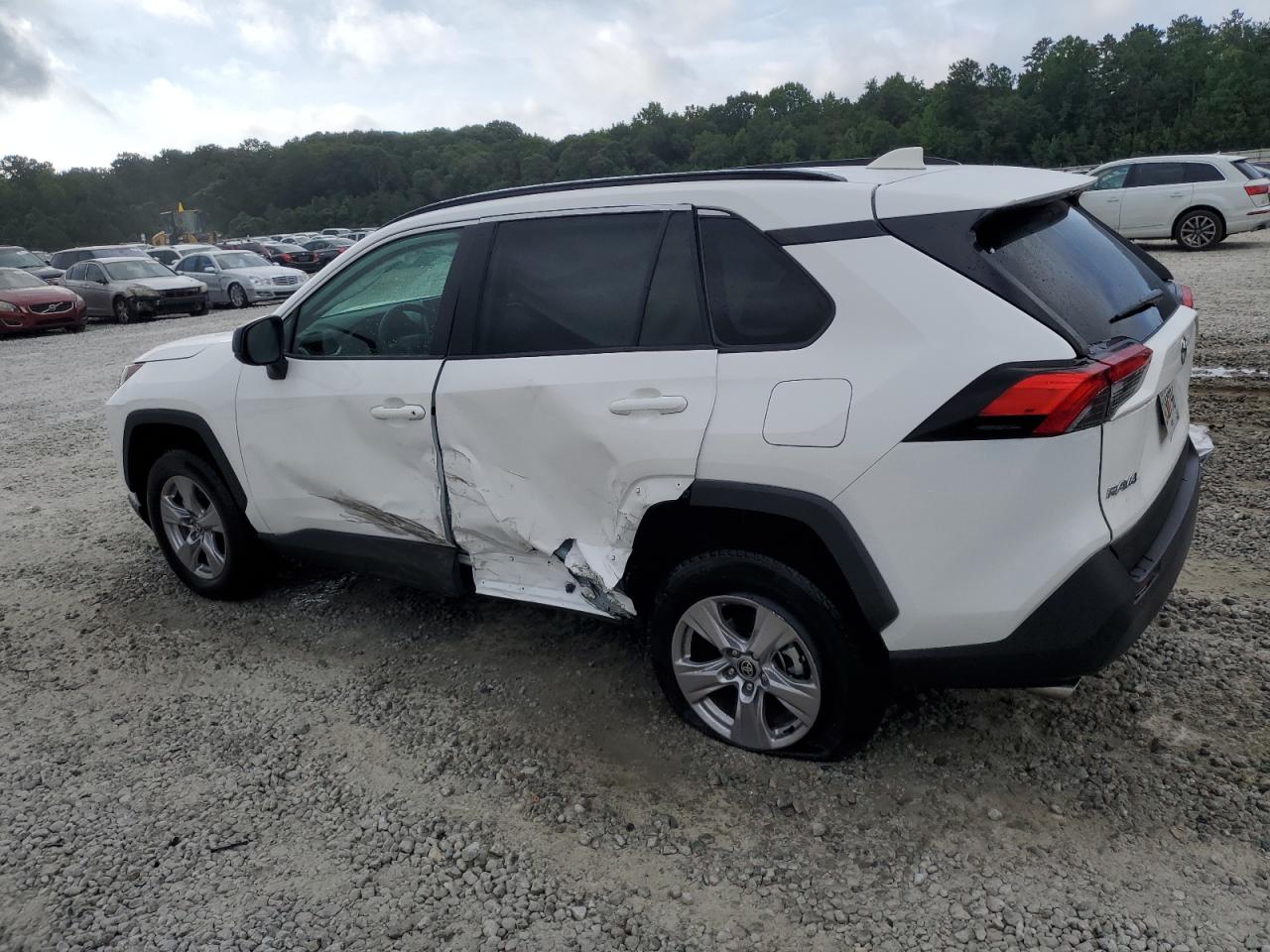 TOYOTA RAV4 LE