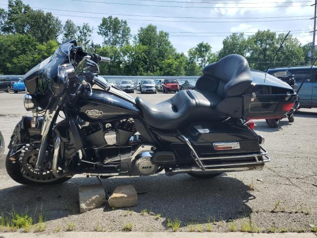 2013 HARLEY-DAVIDSON FLHTCU ULT 1HD1FCM10DB608102