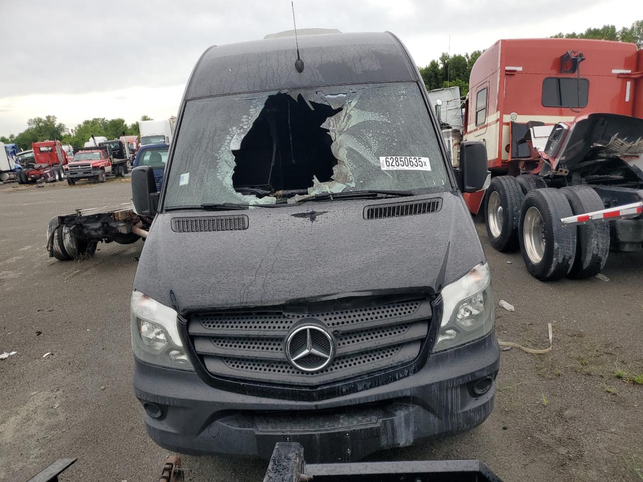 MERCEDES-BENZ SPRINTER 2500