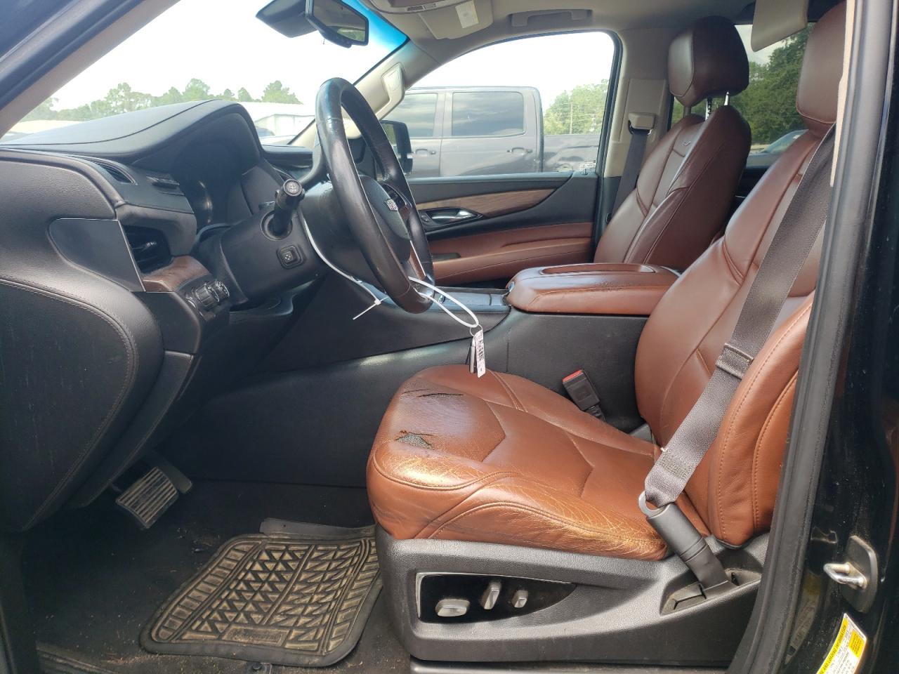 CADILLAC ESCALADE PREMIUM