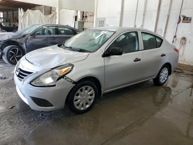NISSAN VERSA S
