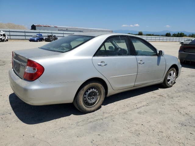 TOYOTA CAMRY LE 2002 silver sedan 4d gas JTDBE32K520074513 photo #4
