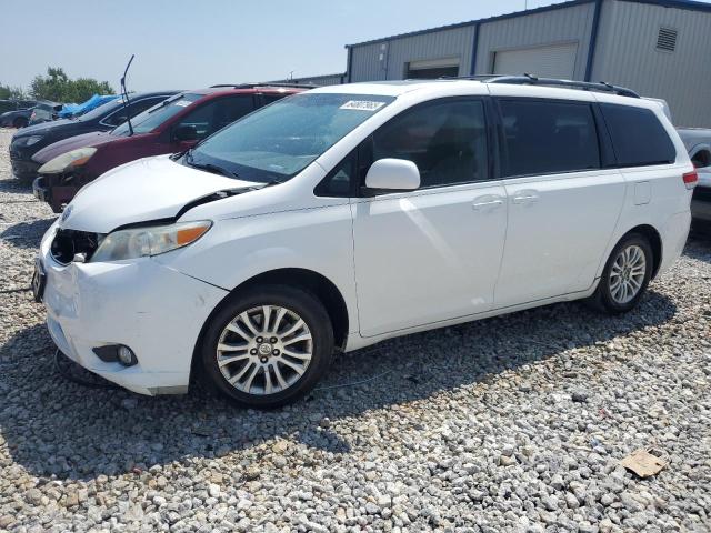 TOYOTA SIENNA XLE