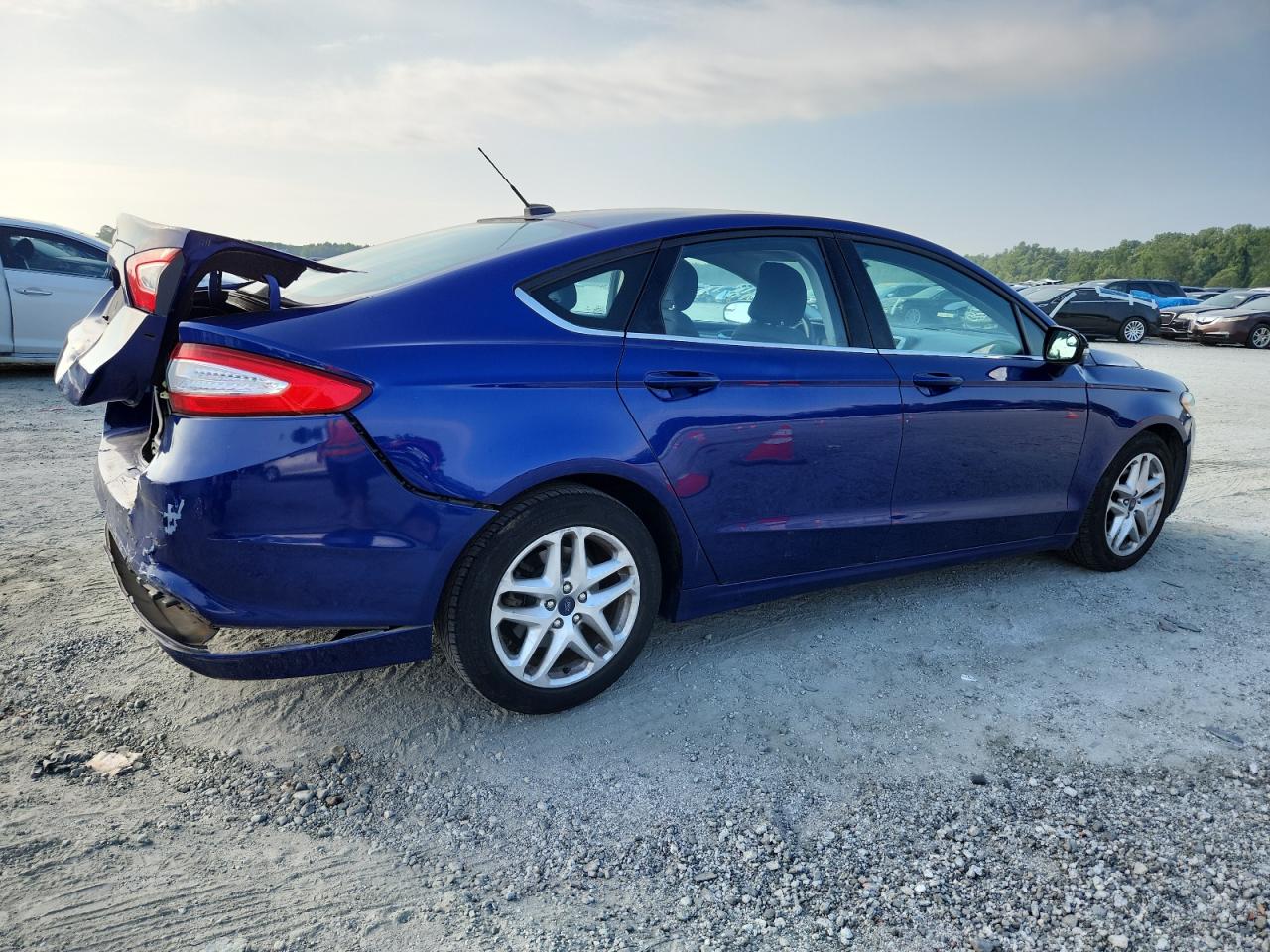 FORD FUSION SE