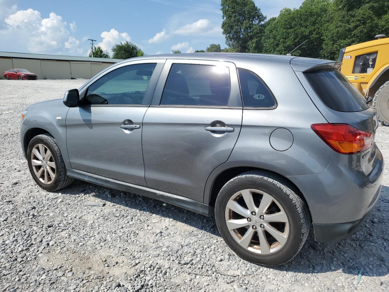 MITSUBISHI OUTLANDER ES