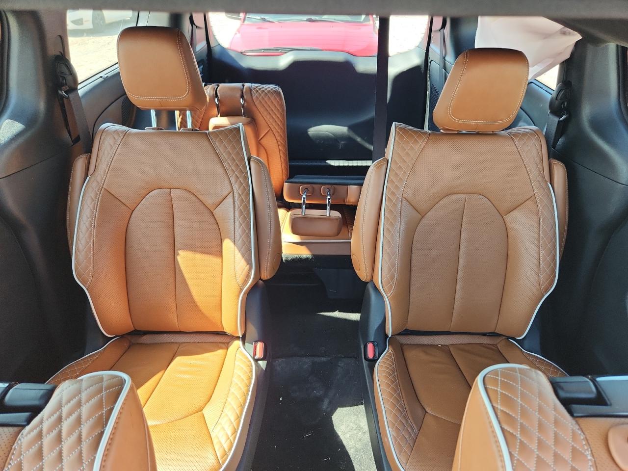 CHRYSLER PACIFICA PINNACLE