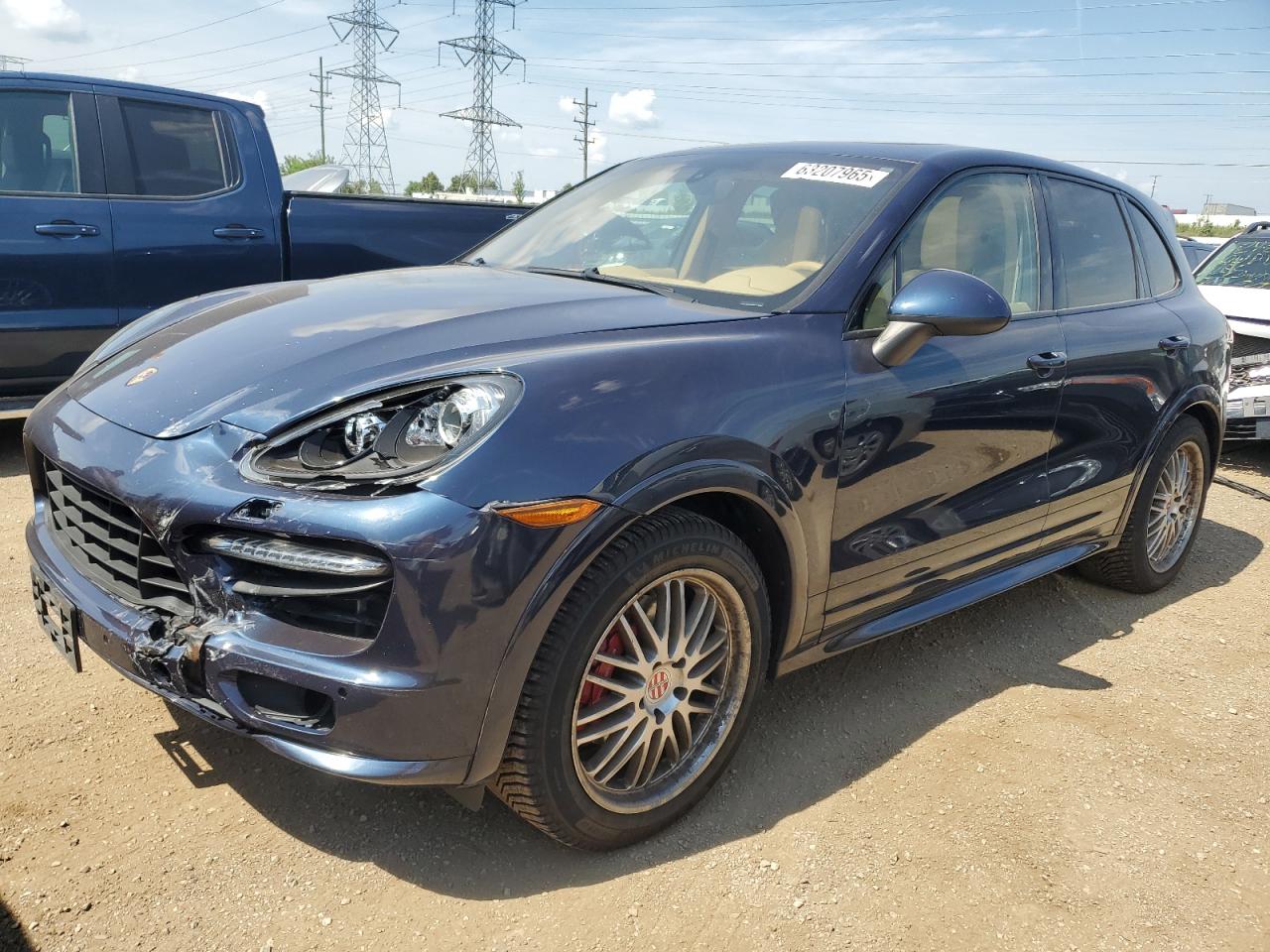  Salvage Porsche Cayenne