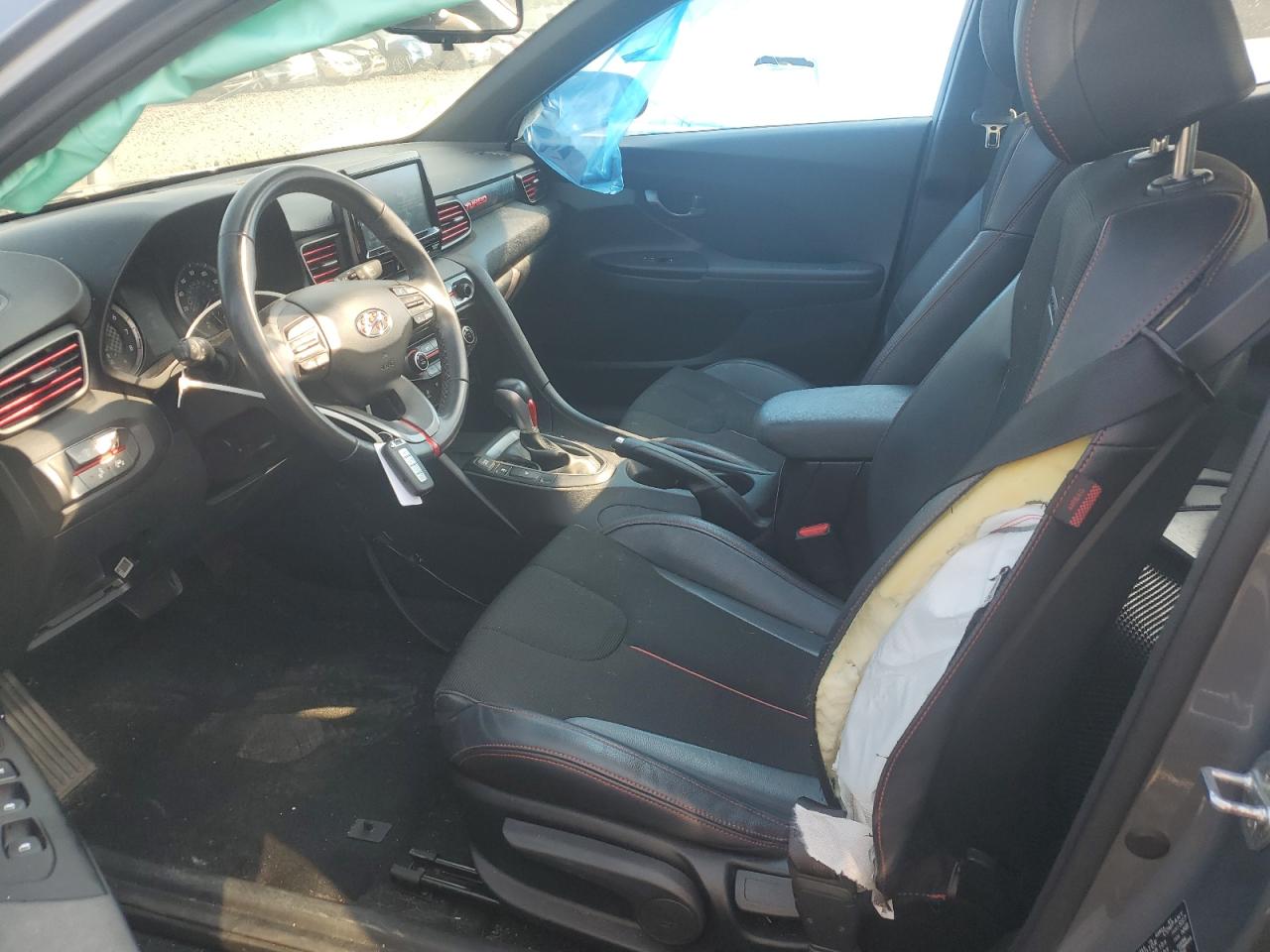 HYUNDAI VELOSTER BASE