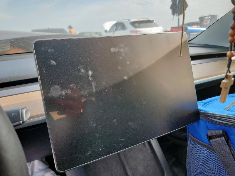 2022 TESLA MODEL 3 - 5YJ3E1EB0NF250930