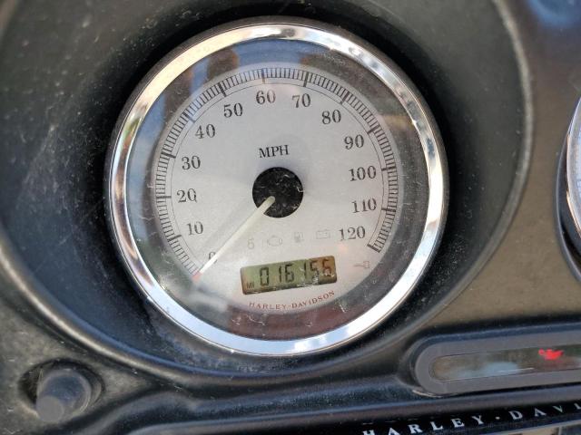 2011 HARLEY-DAVIDSON FLHX 1HD1KBM13BB606184
