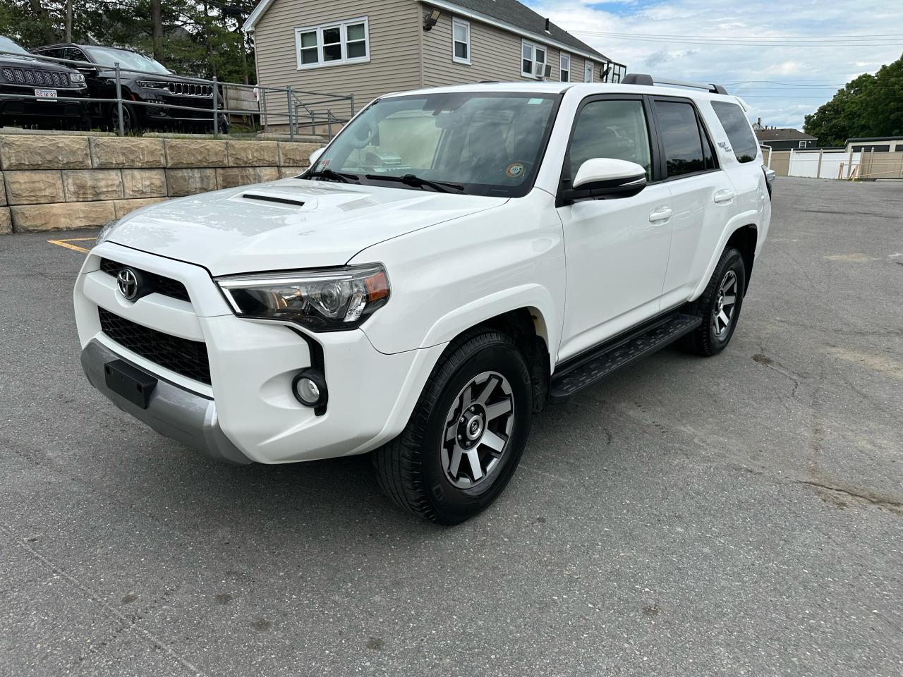 TOYOTA 4RUNNER SR5/SR5 PREMIUM