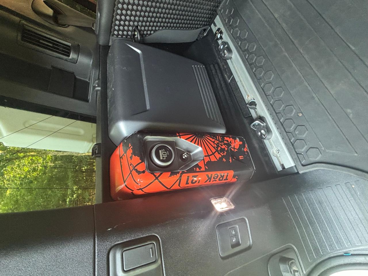 LAND ROVER DEFENDER 110 S