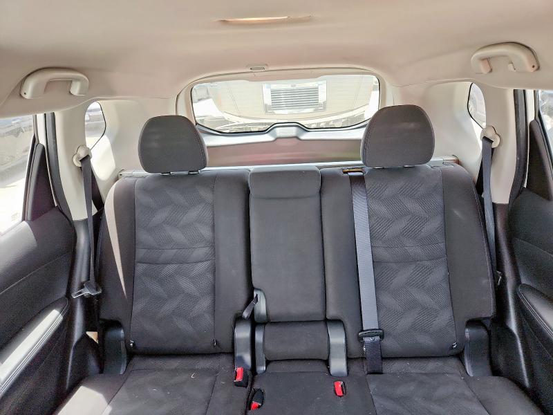 2016 NISSAN ROGUE S - KNMAT2MT2GP595589