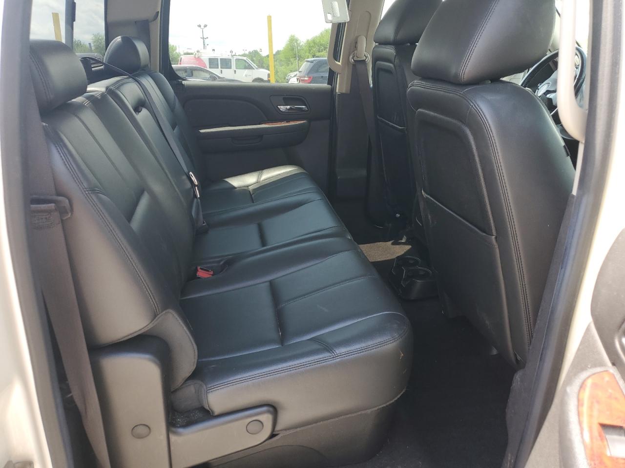 GMC SIERRA C1500 SLT