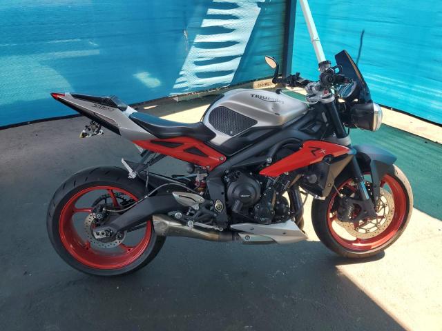 TRIUMPH MOTORCYCLE STREET TRI