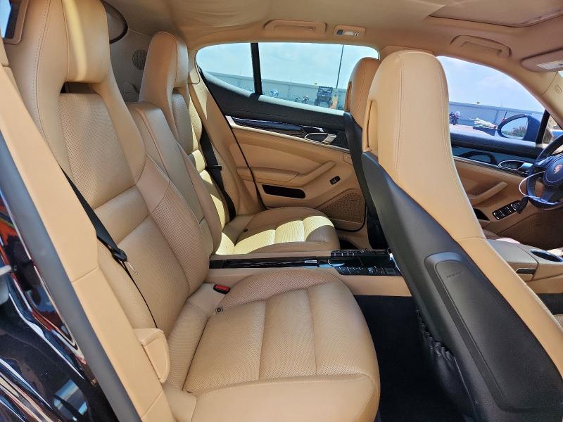 2015 PORSCHE PANAMERA 2 WP0AA2A76FL005106