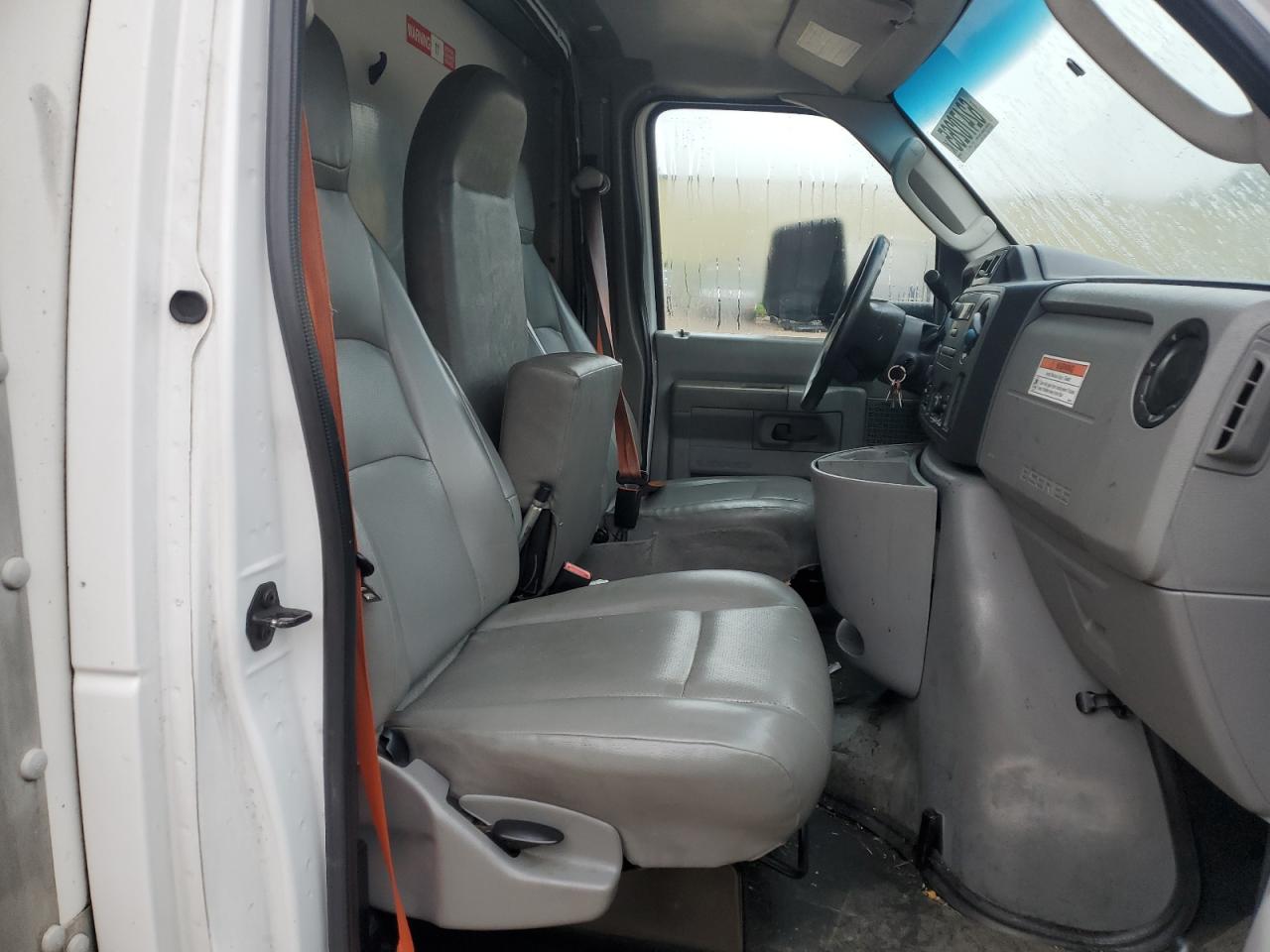 FORD ECONOLINE E350 SUPER DUTY CUTAWAY VAN