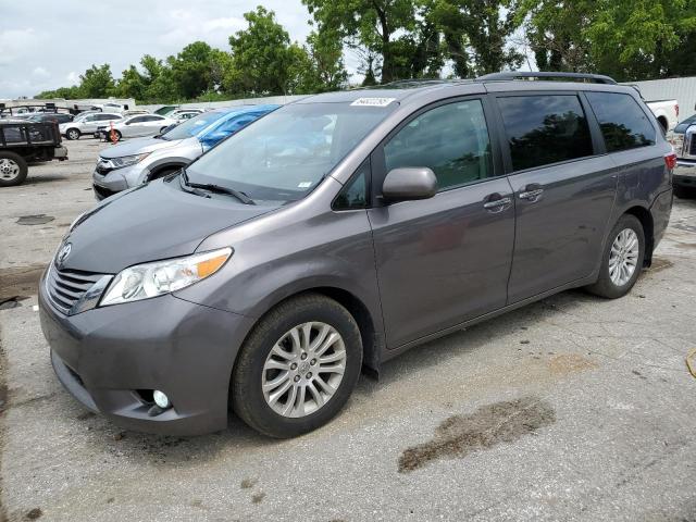 TOYOTA SIENNA XLE