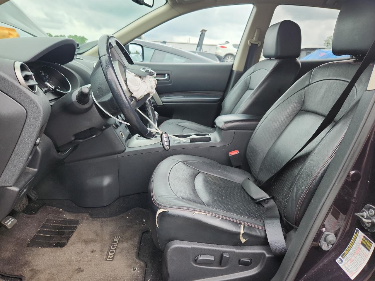 Nissan Rogue s 2013