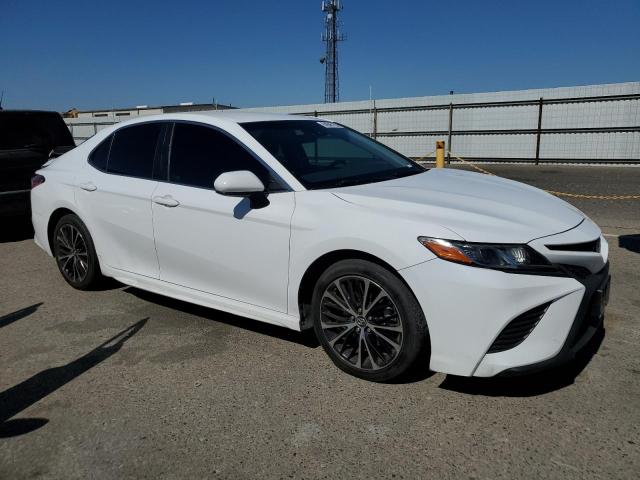 2018 TOYOTA CAMRY L - 4T1B11HK0JU589221