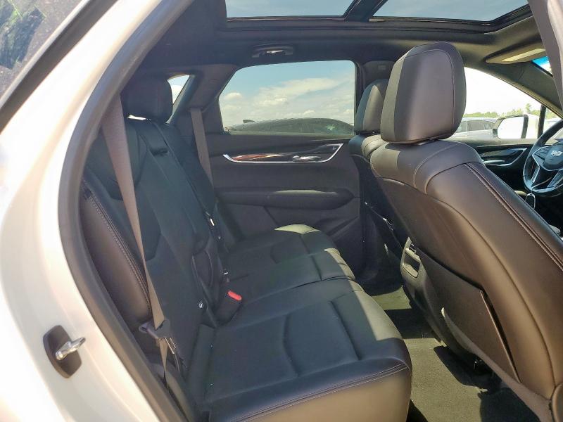 2021 CADILLAC XT5 PREMIU 1GYKNCR49MZ154400