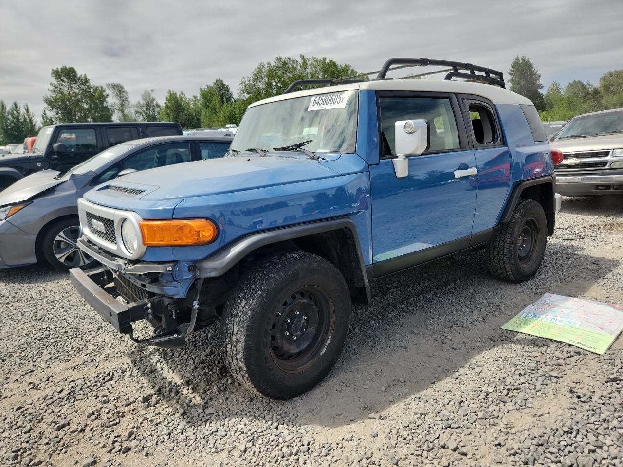 TOYOTA FJ CRUISER