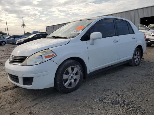 NISSAN VERSA S