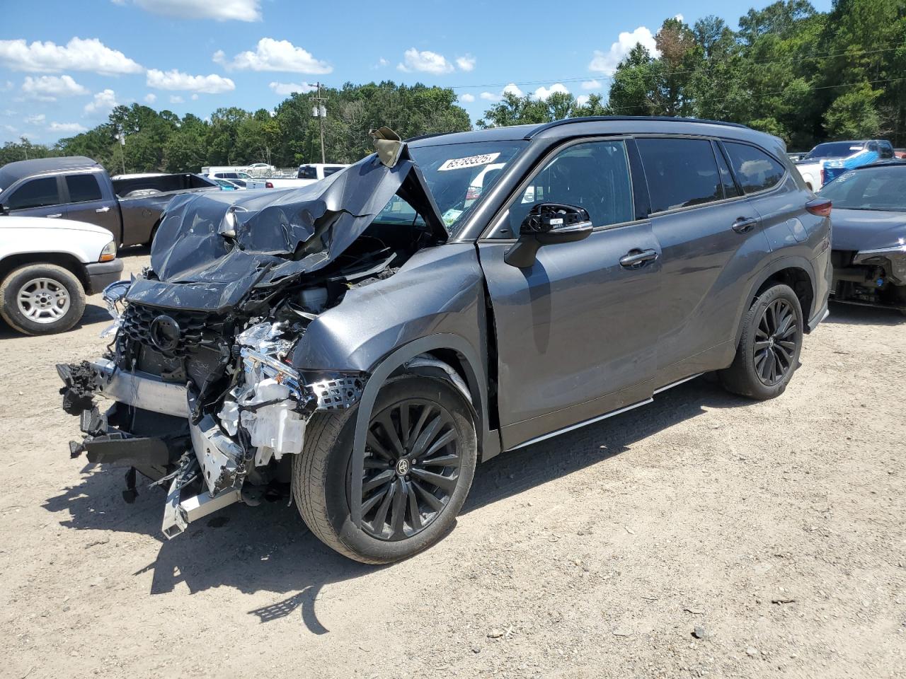 TOYOTA HIGHLANDER LE