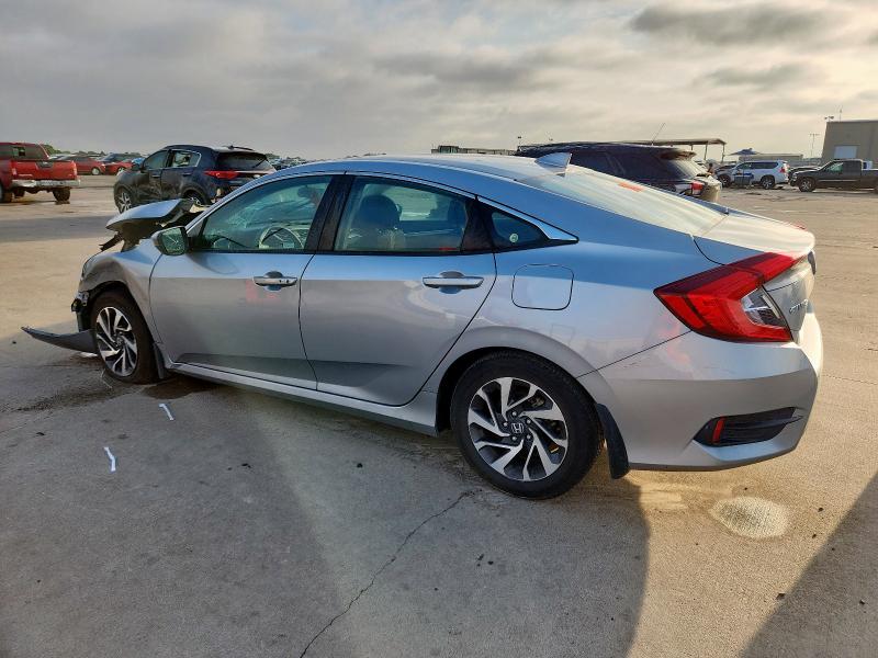 2018 HONDA CIVIC EX 2HGFC2F70JH577580
