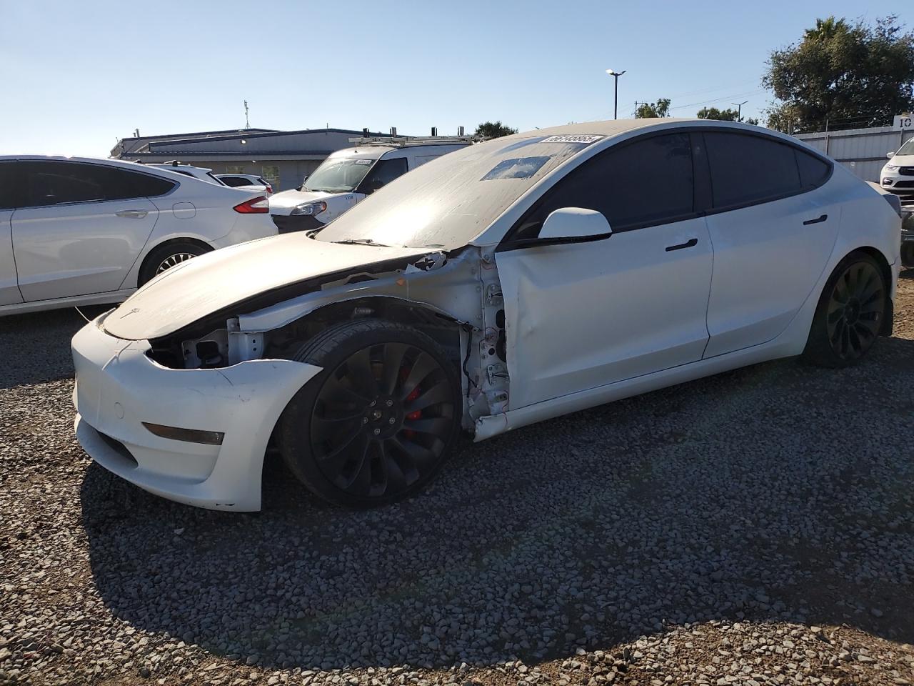 TESLA MODEL 3
