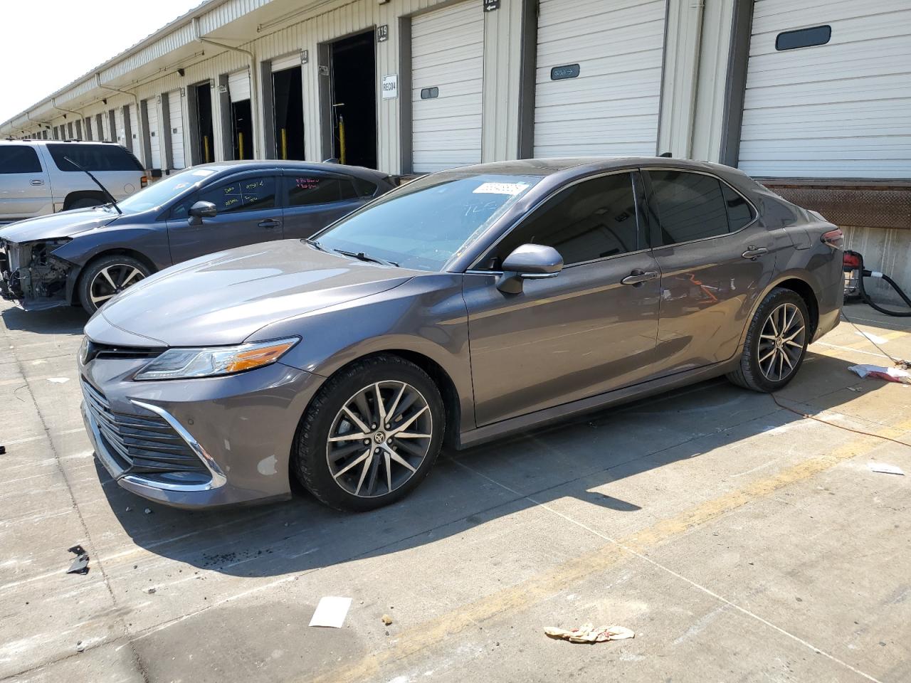TOYOTA CAMRY XLE