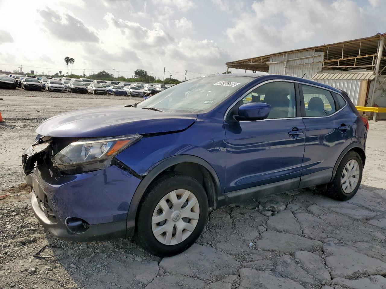 NISSAN ROGUE SPORT S