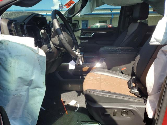 2024 CHEVROLET SILVERADO 1GCUDJE83RZ308136