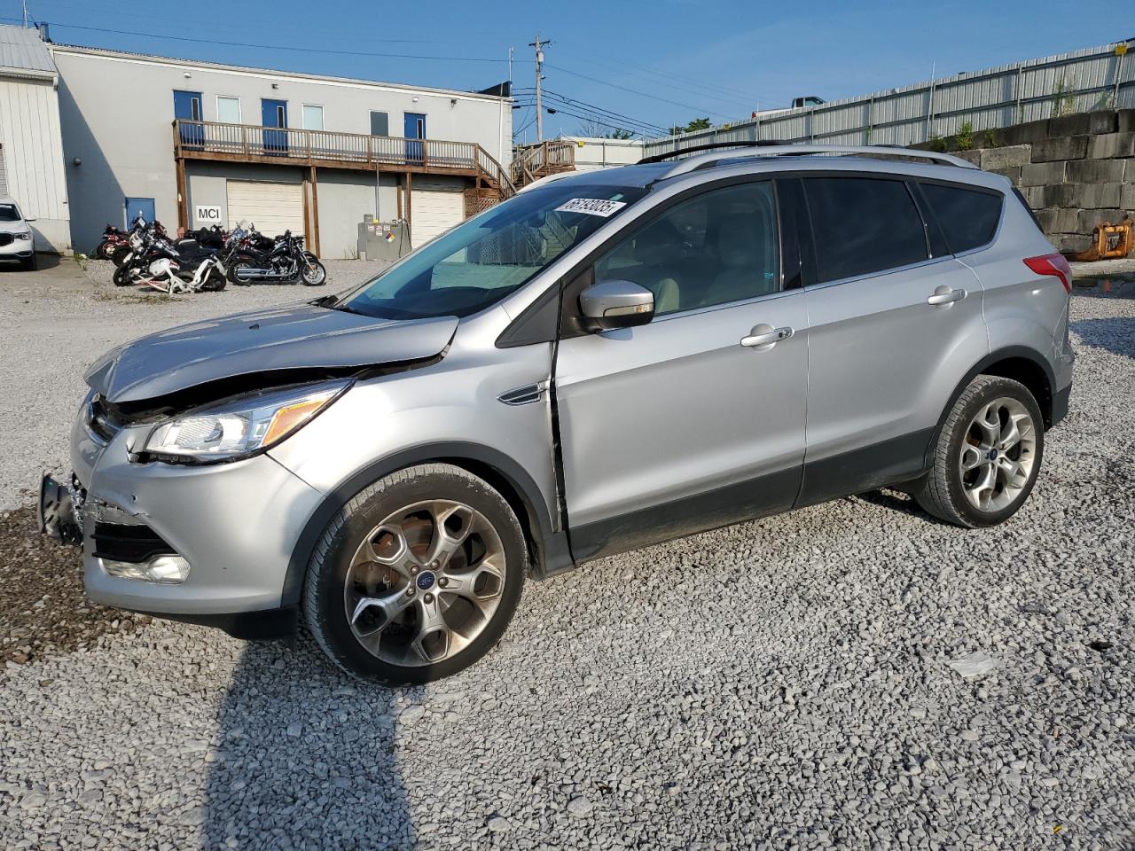 FORD ESCAPE TITANIUM