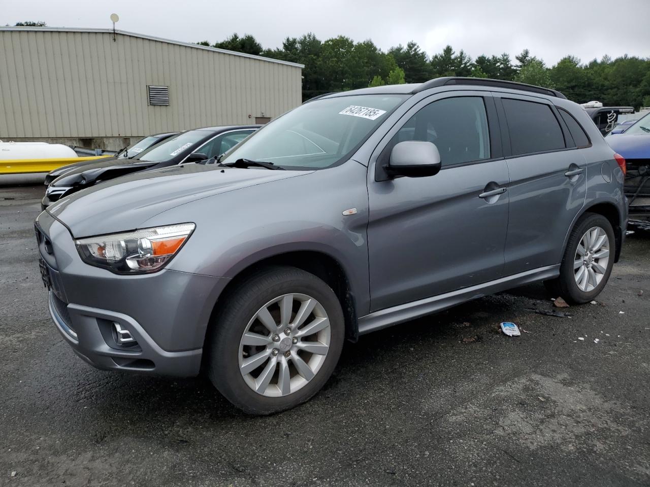 MITSUBISHI OUTLANDER SE