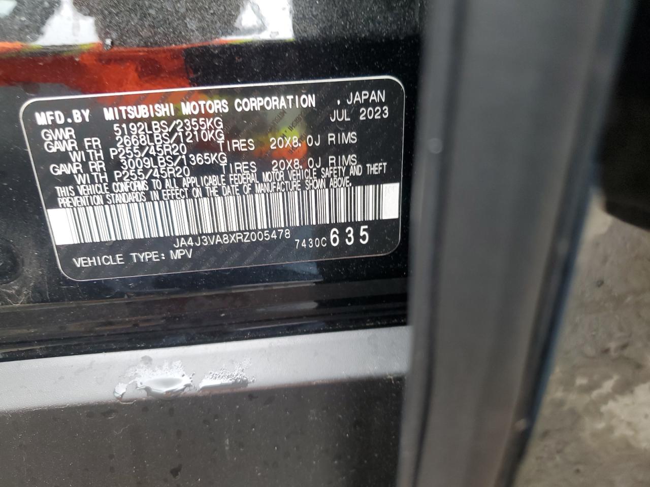 MITSUBISHI OUTLANDER SE