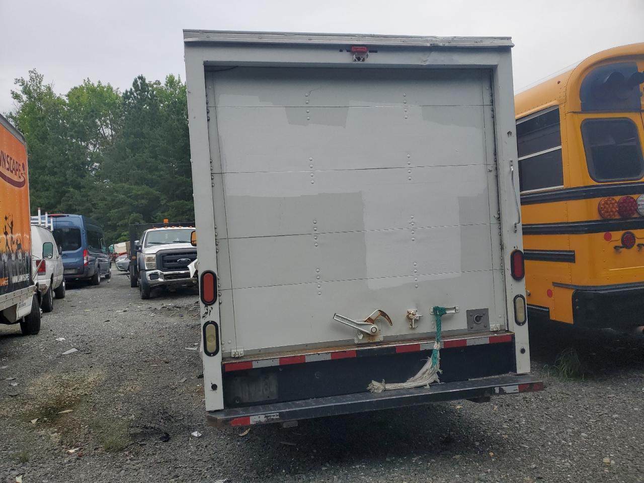 GMC SAVANA CUTAWAY G3500