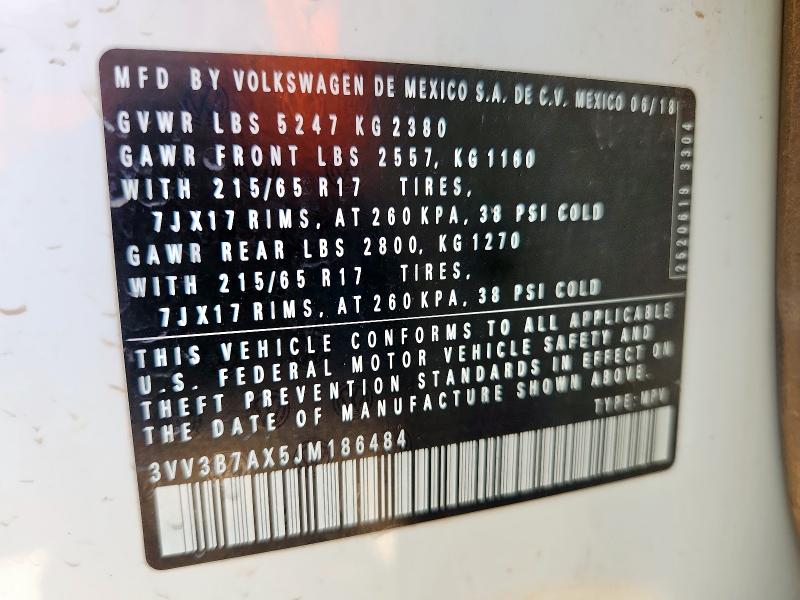 2018 VOLKSWAGEN TIGUAN SE - 3VV3B7AX5JM186484
