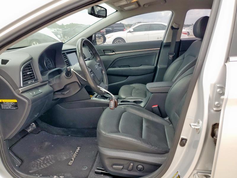 2017 HYUNDAI ELANTRA SE 5NPD84LF3HH008108