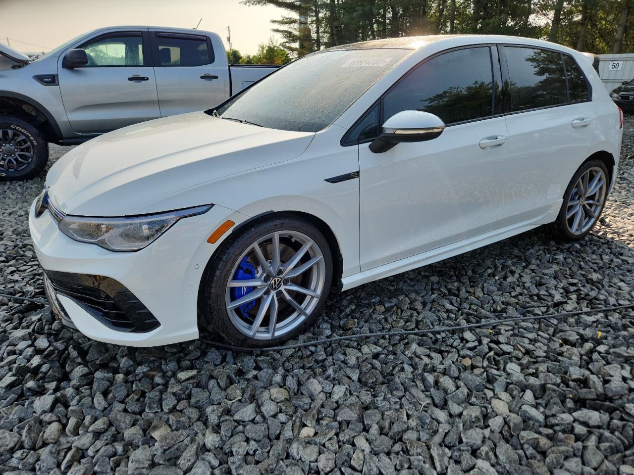 VOLKSWAGEN GOLF R